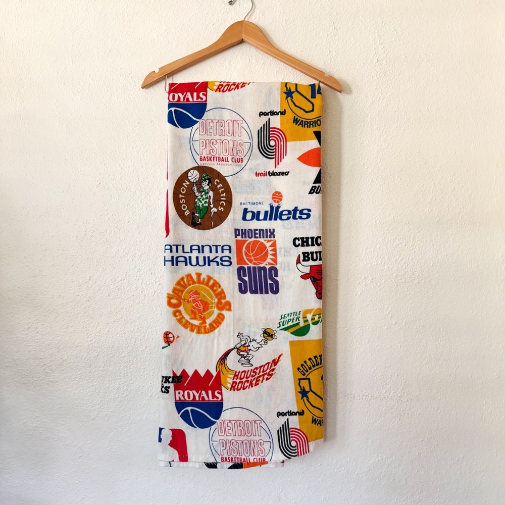 Vintage SUPER RARE 1970s NBA Logo 53"x77" Full Size Bed Cover